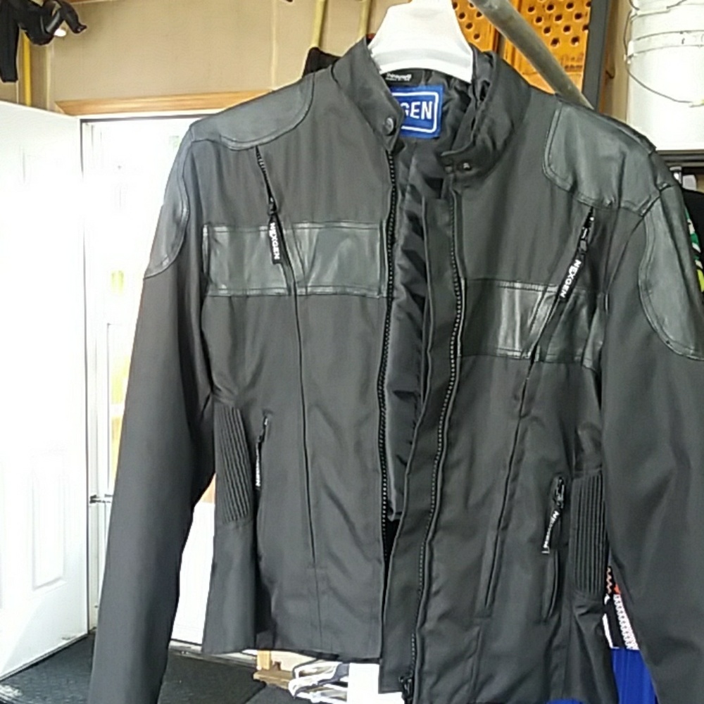 Motorcycle jacket